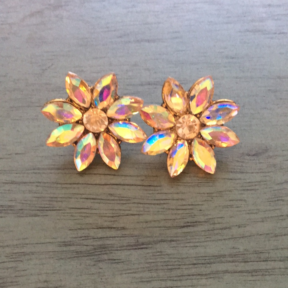 Gorgeous Aurora Borealis + Gold Crystal Flower Statement Earrings - Picture 8 of 13